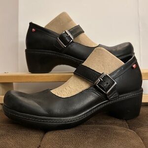 Ecco Black Leather Mary Jane’s